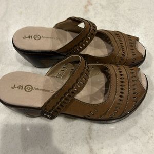 J41 Adventure Out Mary Jane Sandals